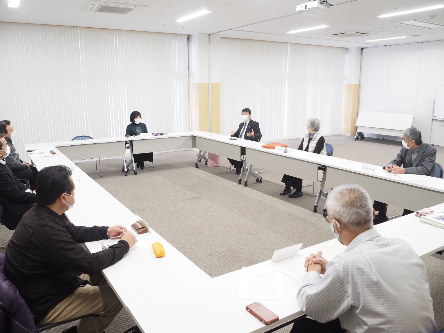 苦情解決委員会／月の苦情相談案件や受付分のその後の経過